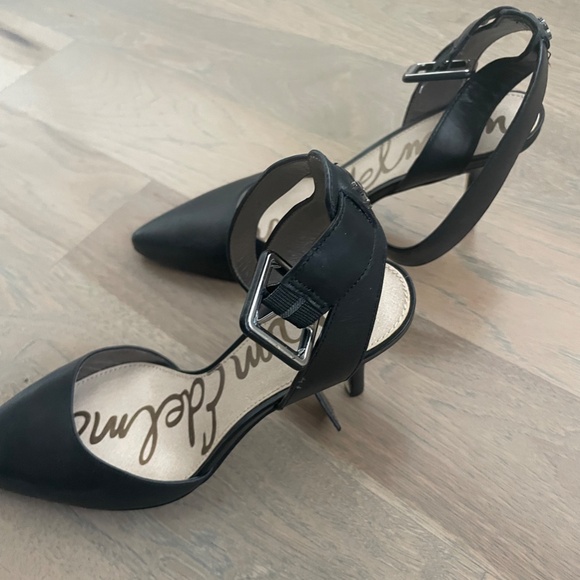 Sam Edelman Okala Black Pointed Toe Heel with Thick Ankle Strap - 7.5 - Picture 4 of 7